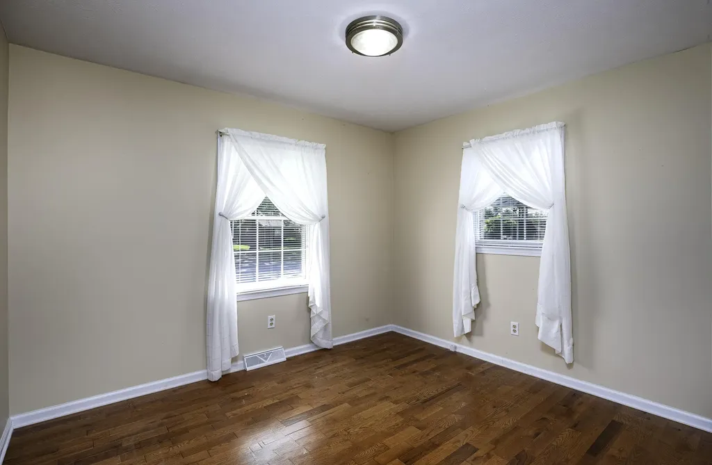 836 Kingsway Drive Versailles KY 40383
