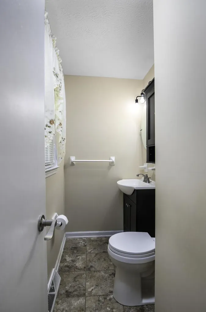 836 Kingsway Drive Versailles KY 40383