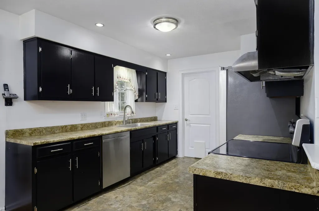 836 Kingsway Drive Versailles KY 40383