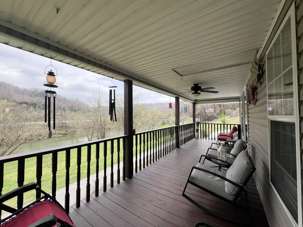 59 River Road Miracle KY 40856