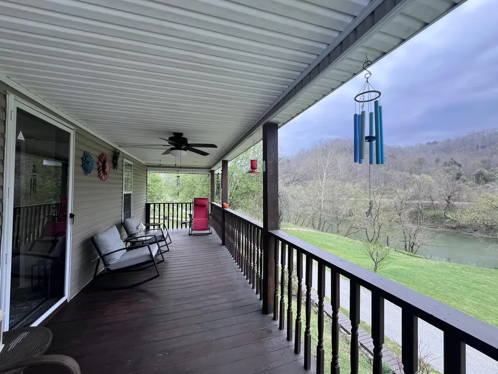 59 River Road Miracle KY 40856