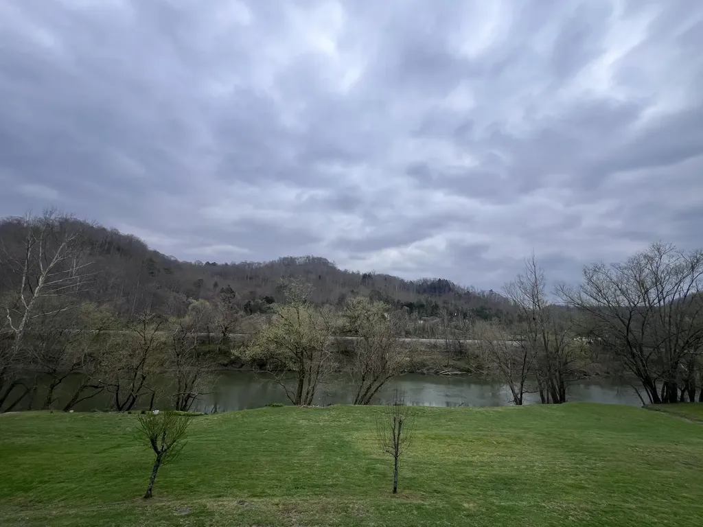59 River Road Miracle KY 40856