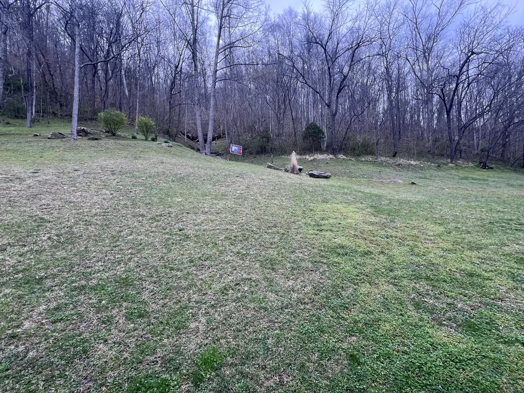 59 River Road Miracle KY 40856