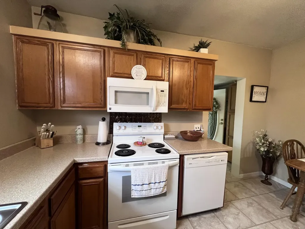 59 River Road Miracle KY 40856