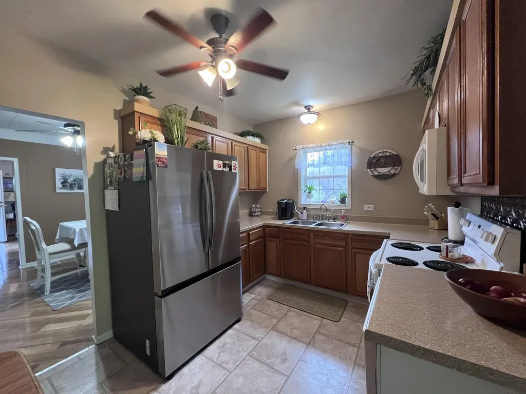 59 River Road Miracle KY 40856