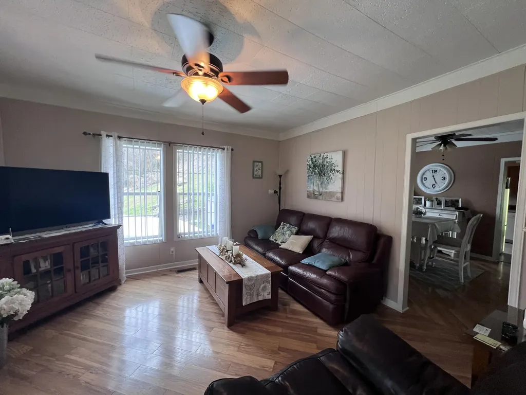 59 River Road Miracle KY 40856