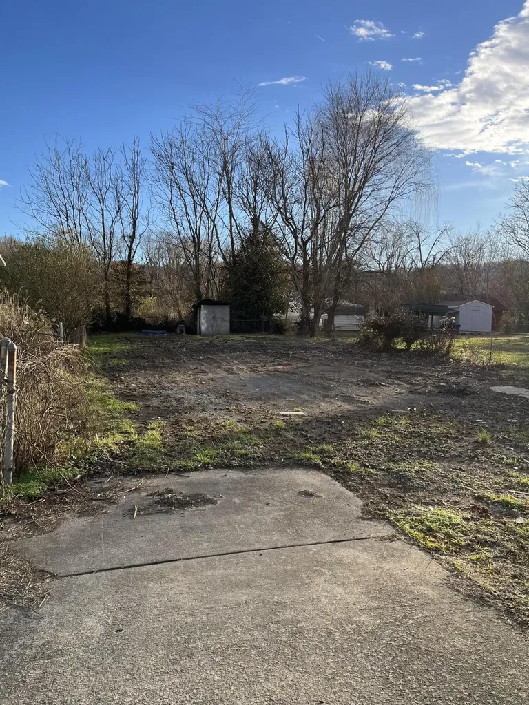 205 Exeter Avenue Middlesboro KY 40965