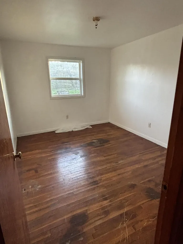 50 W Maytown Road Ezel KY 41425