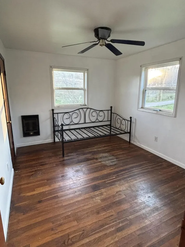 50 W Maytown Road Ezel KY 41425