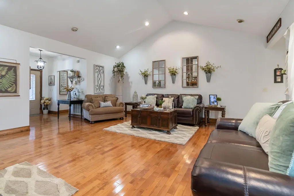 153 Otter Creek Road Strunk KY 42649