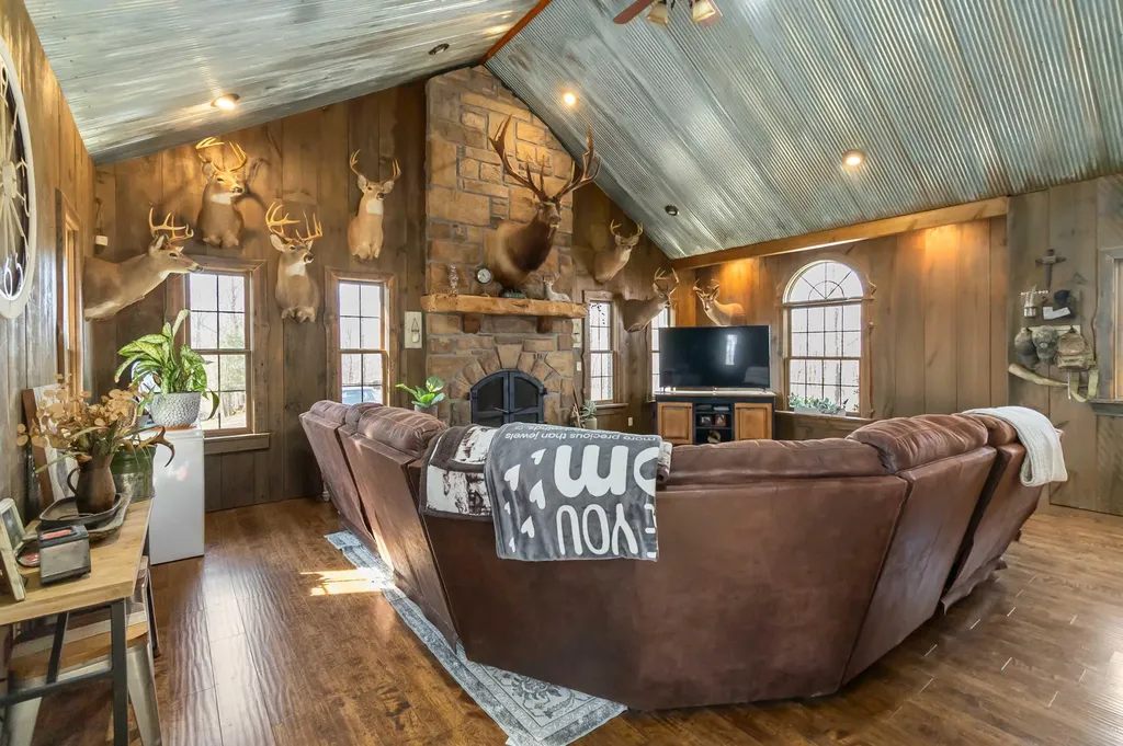 153 Otter Creek Road Strunk KY 42649