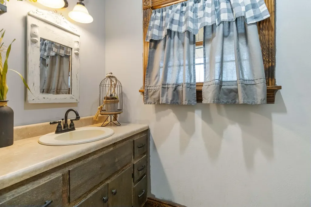 153 Otter Creek Road Strunk KY 42649