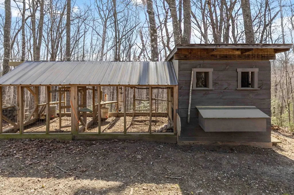 153 Otter Creek Road Strunk KY 42649