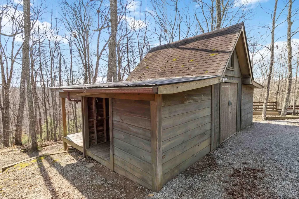 153 Otter Creek Road Strunk KY 42649