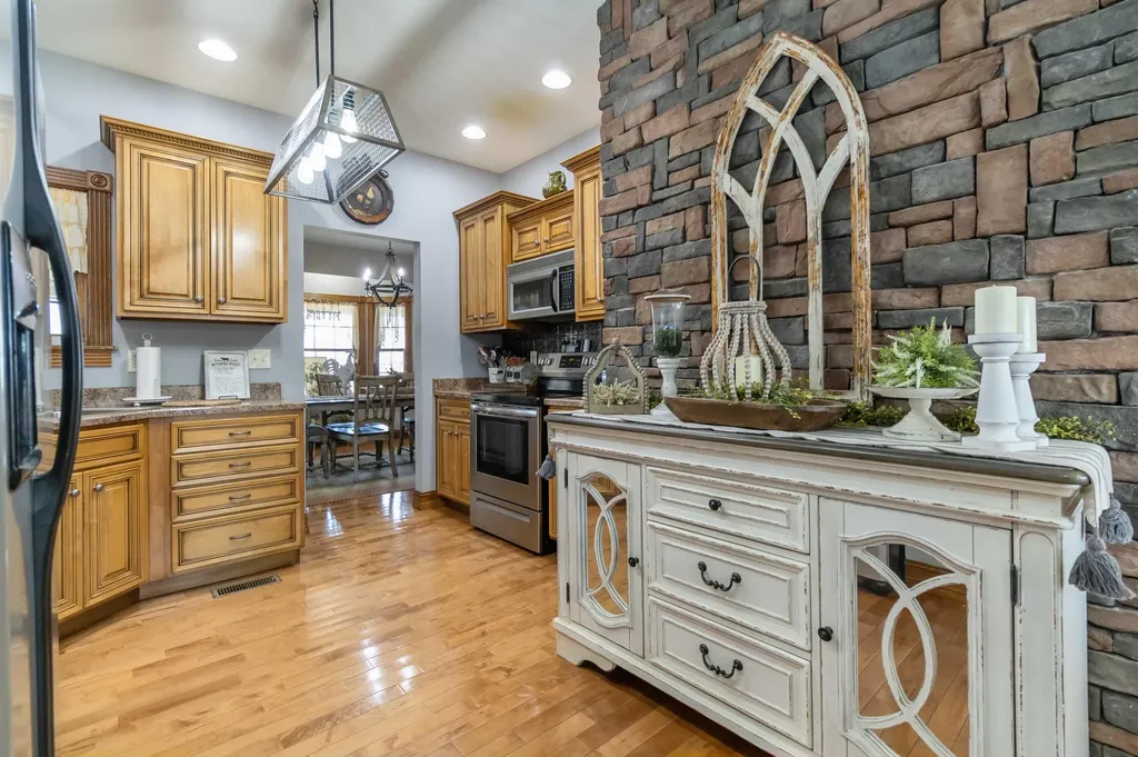 153 Otter Creek Road Strunk KY 42649