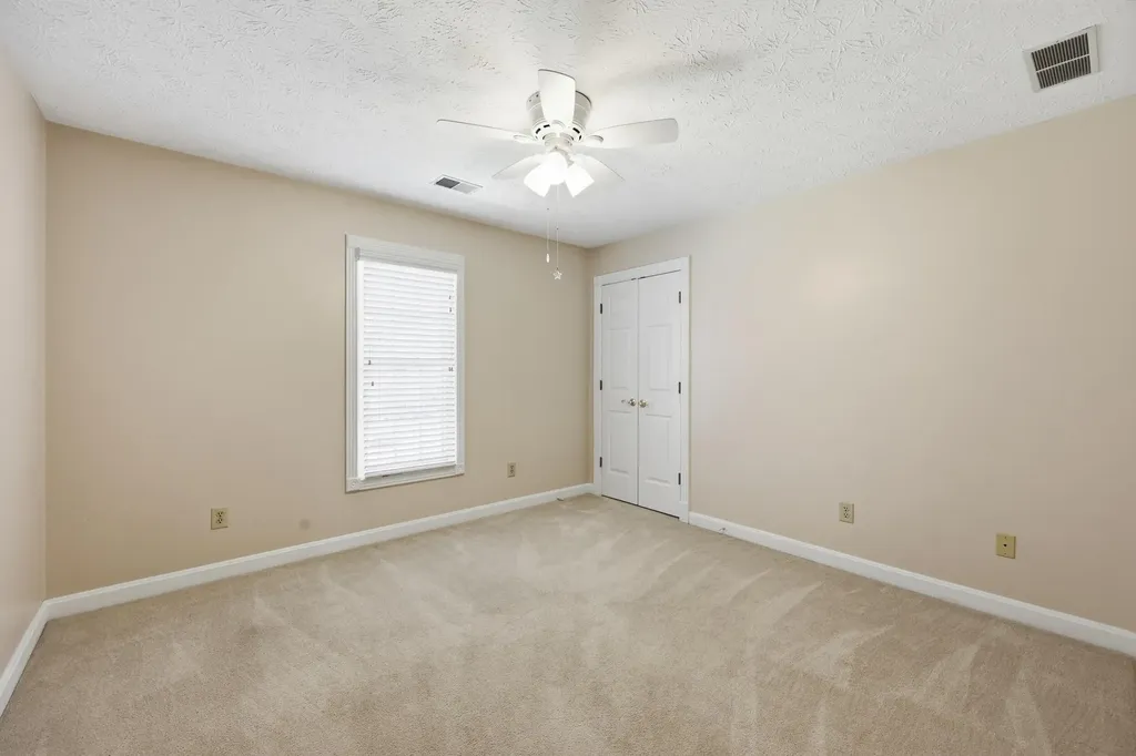 4733 Ironbridge Drive Lexington KY 40515