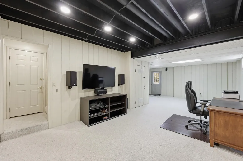 4733 Ironbridge Drive Lexington KY 40515
