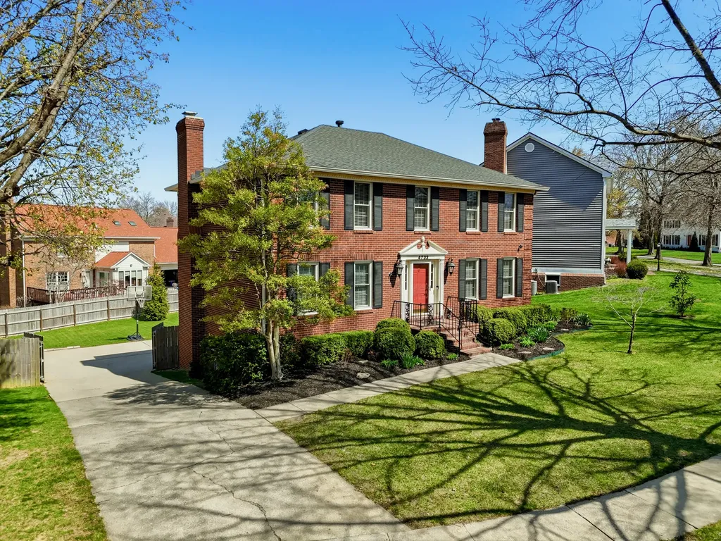 4733 Ironbridge Drive Lexington KY 40515