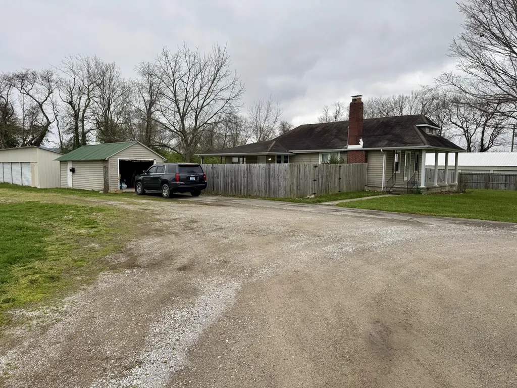 1031 Highway 1016 Berea KY 40403