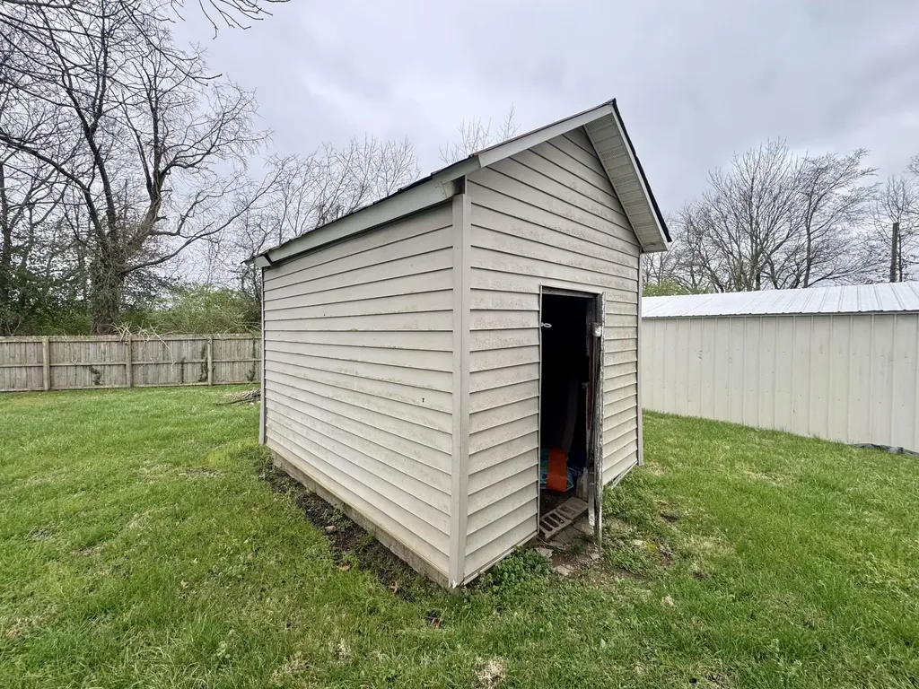 1031 Highway 1016 Berea KY 40403