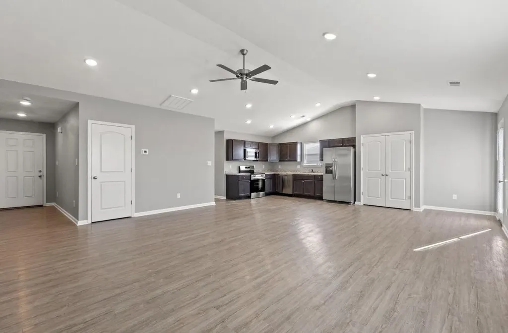 6072 Arbor Wds Way Richmond KY 40475