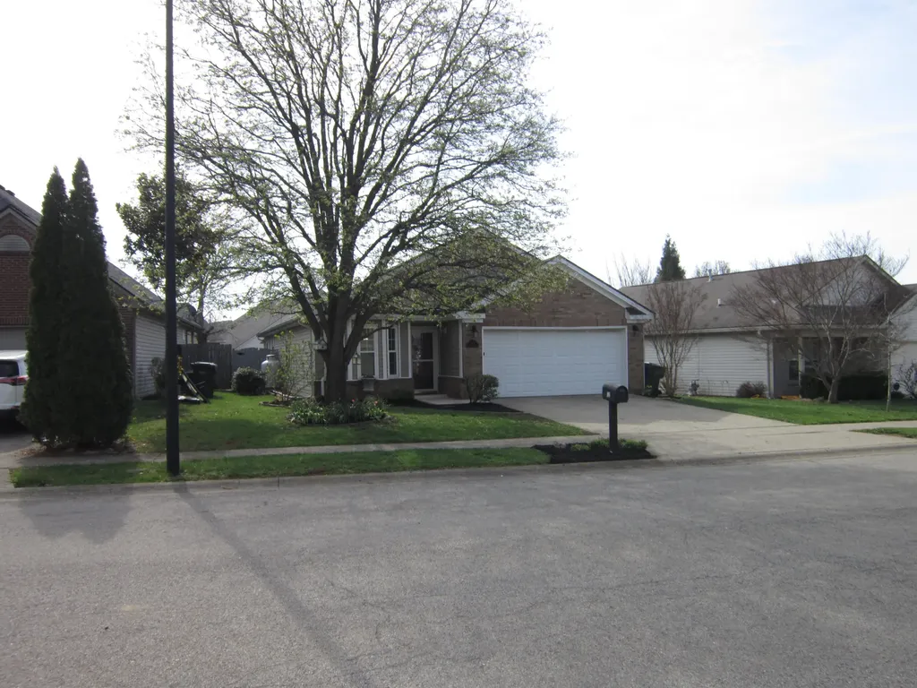332 Ella Rae Lane Lexington KY 40511