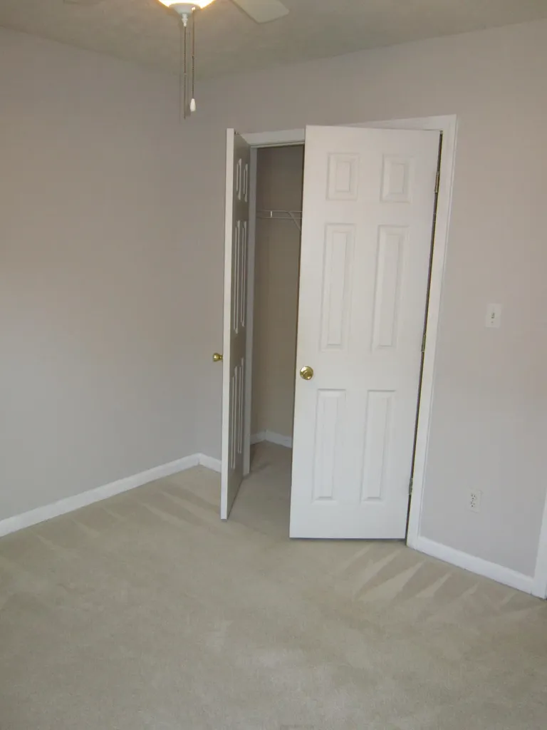 332 Ella Rae Lane Lexington KY 40511