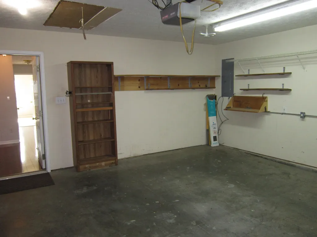 332 Ella Rae Lane Lexington KY 40511