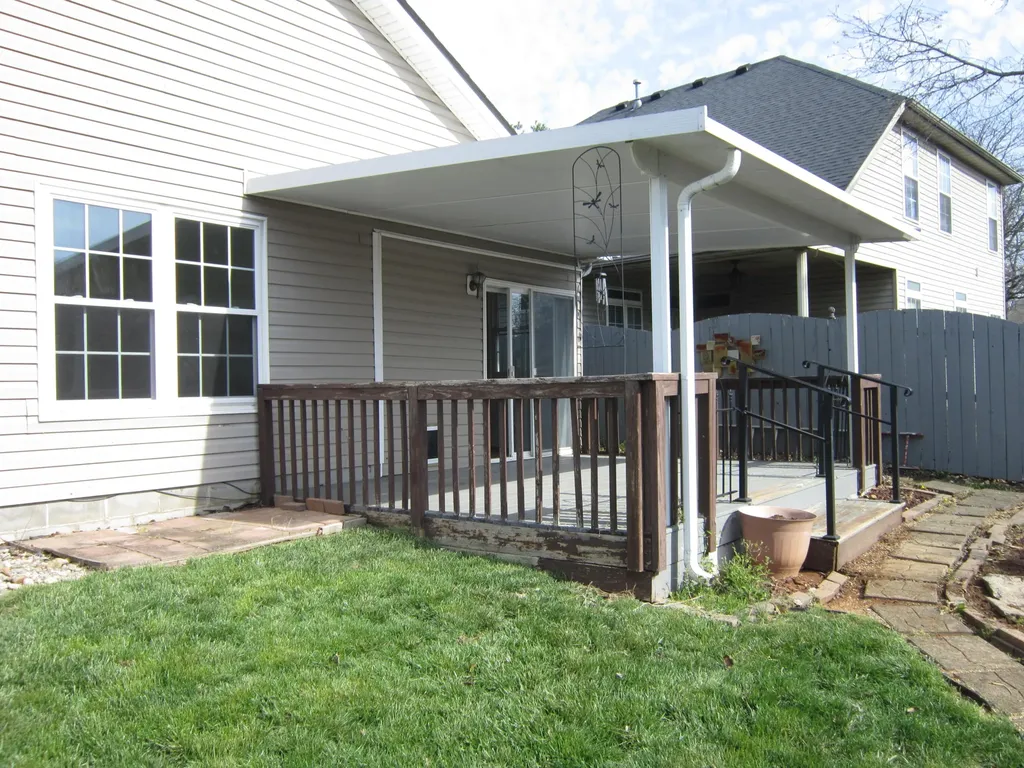 332 Ella Rae Lane Lexington KY 40511