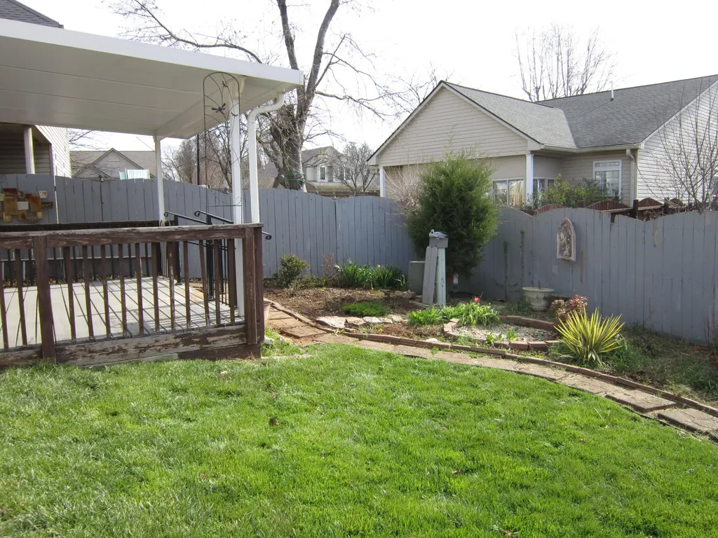 332 Ella Rae Lane Lexington KY 40511
