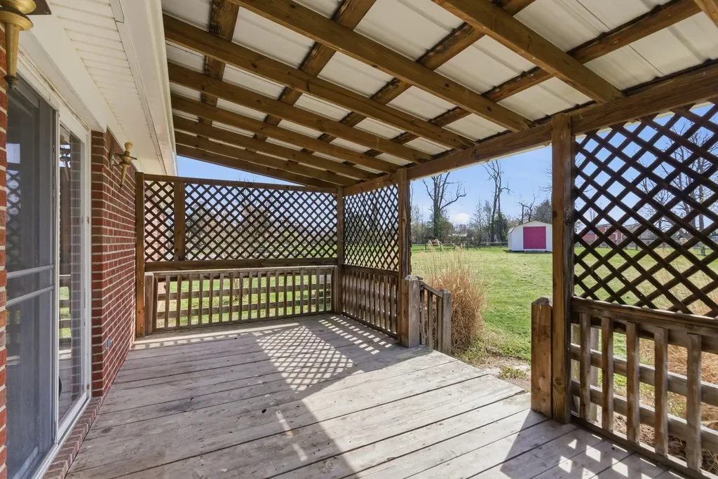 1143 Breezy Lane Berea KY 40403