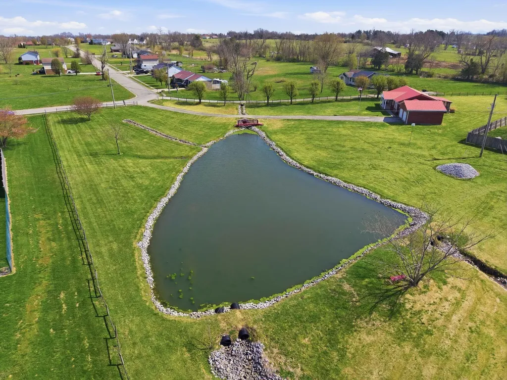 1143 Breezy Lane Berea KY 40403