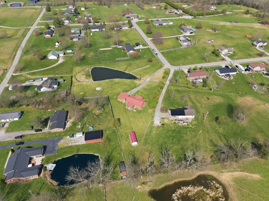 1143 Breezy Lane Berea KY 40403