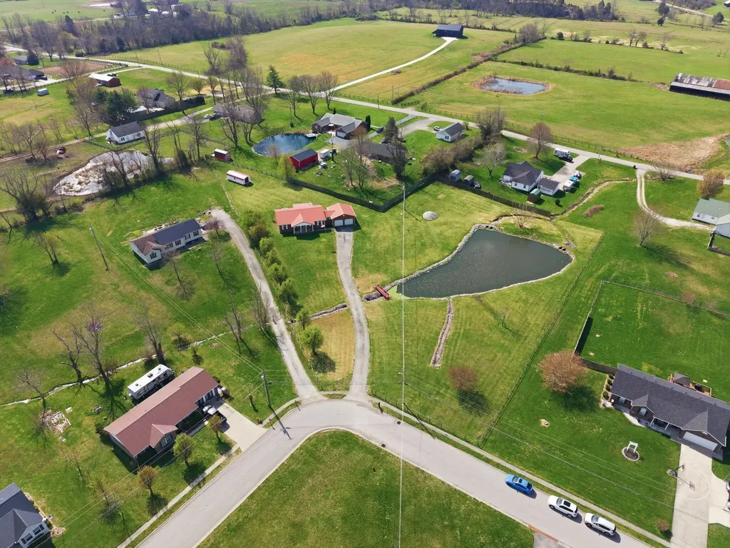 1143 Breezy Lane Berea KY 40403