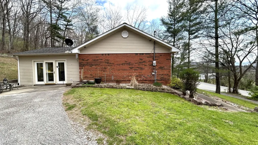4420 N Highway 25w Williamsburg KY 40769
