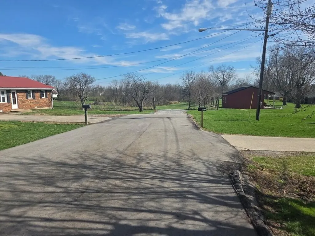 155 Alice Avenue Flemingsburg KY 41041
