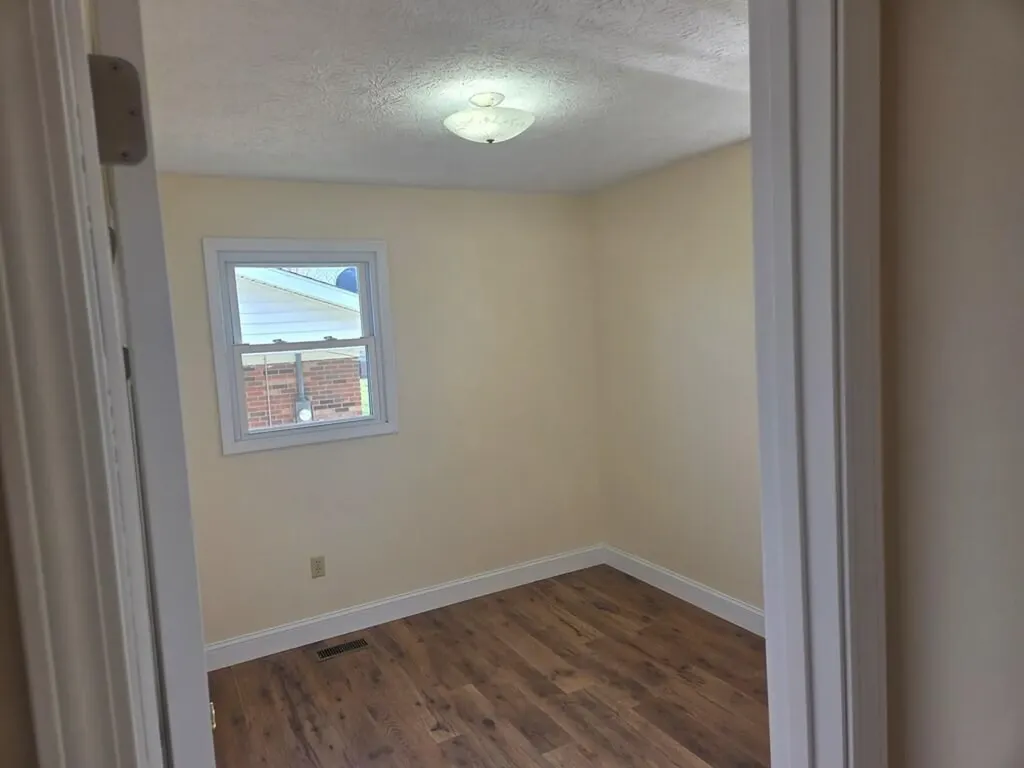 155 Alice Avenue Flemingsburg KY 41041