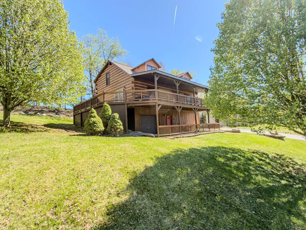 160 Mystic View Road Monticello KY 42633