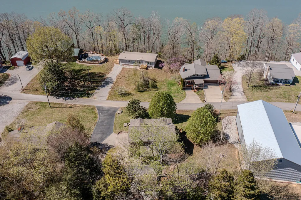 160 Mystic View Road Monticello KY 42633