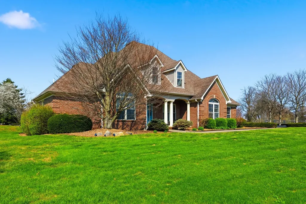 104 Sutton Lane Lancaster KY 40444