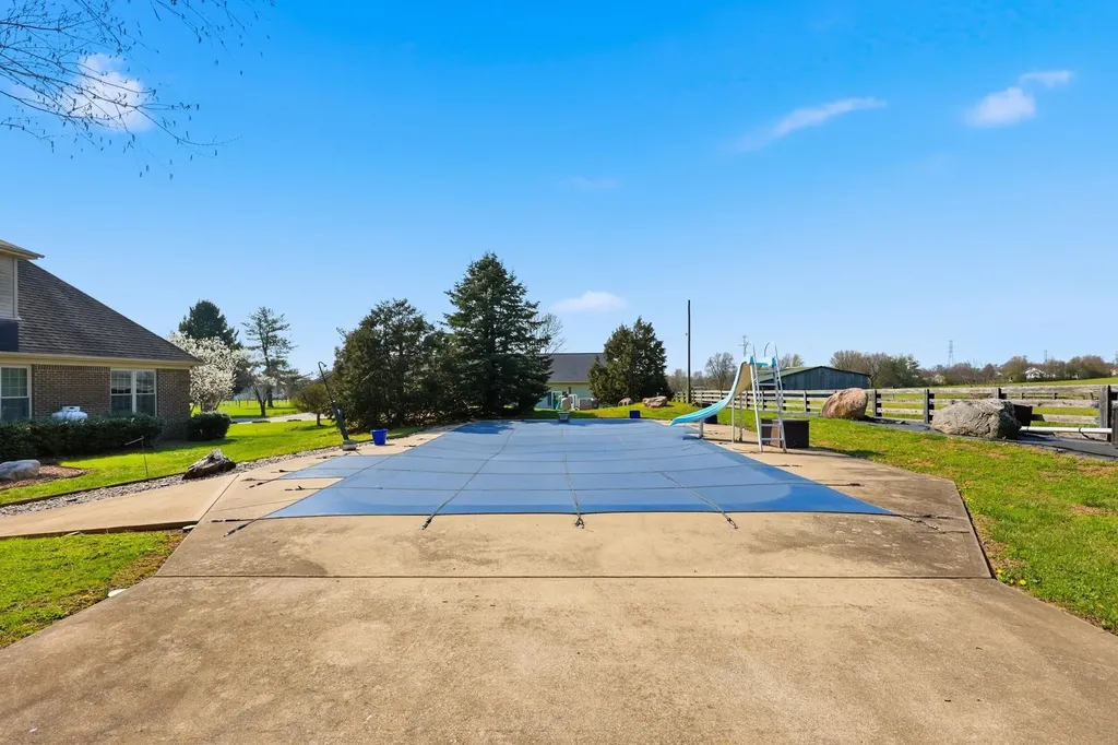 104 Sutton Lane Lancaster KY 40444