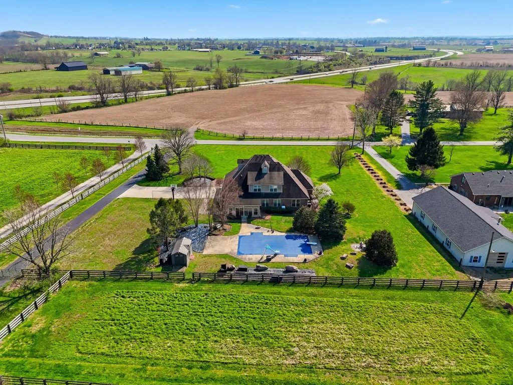 104 Sutton Lane Lancaster KY 40444