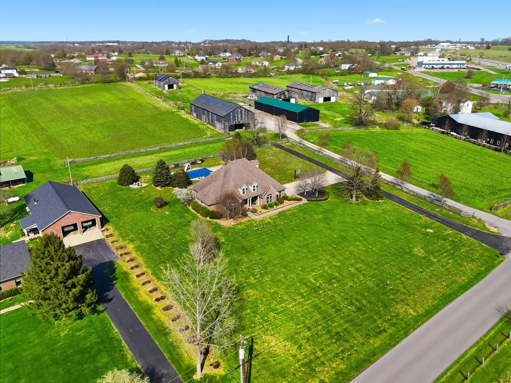 104 Sutton Lane Lancaster KY 40444
