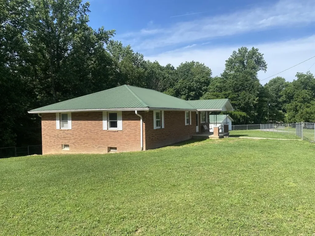 281 Harrison Road Knifley KY 42753