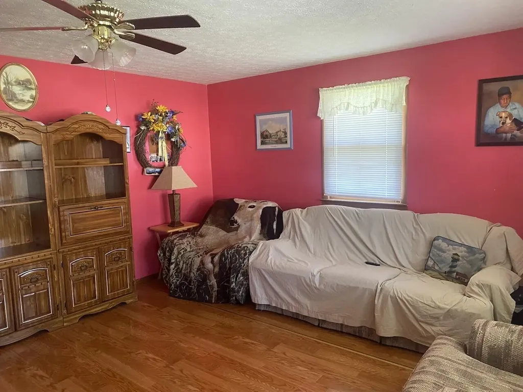 281 Harrison Road Knifley KY 42753
