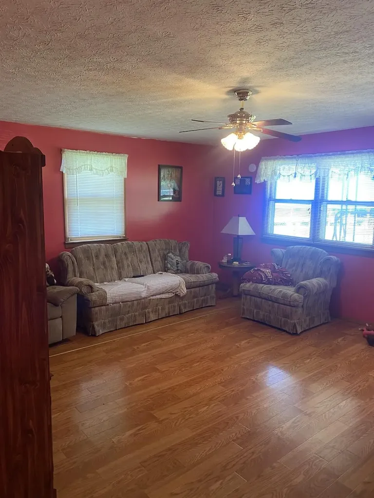 281 Harrison Road Knifley KY 42753