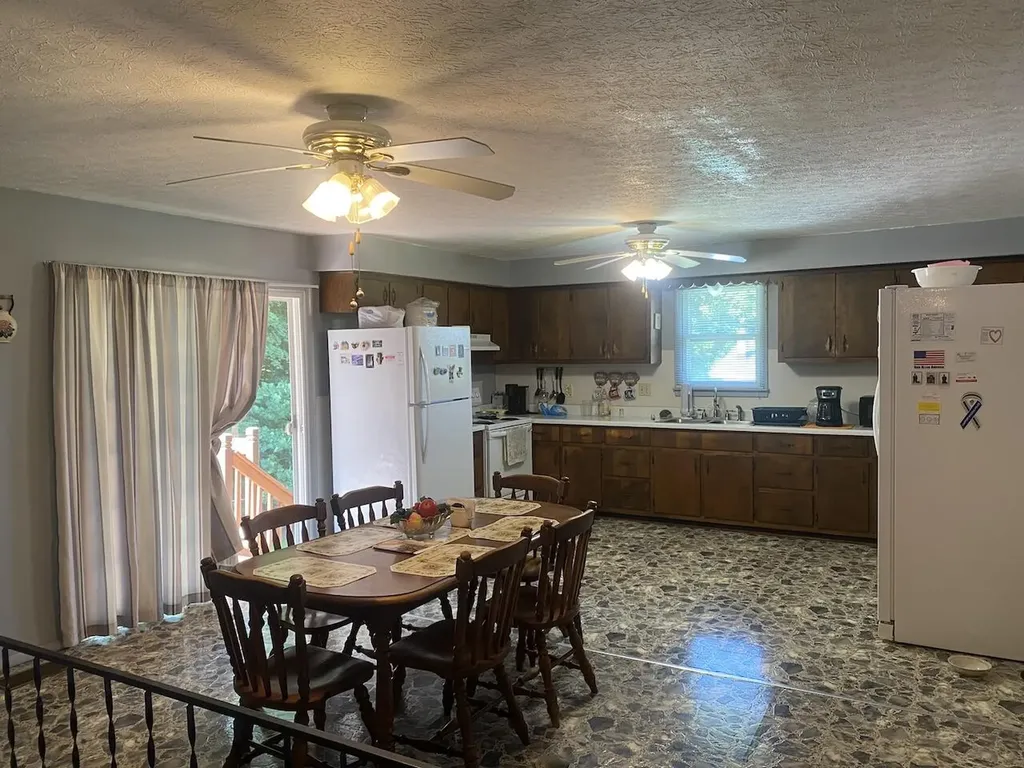281 Harrison Road Knifley KY 42753
