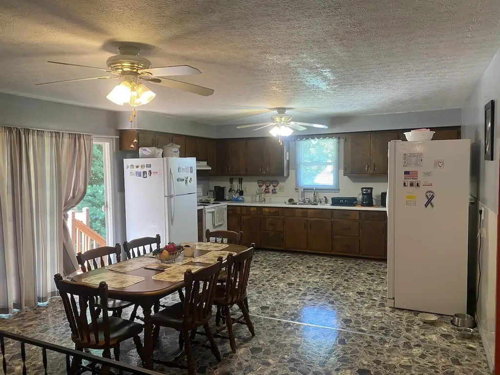 281 Harrison Road Knifley KY 42753