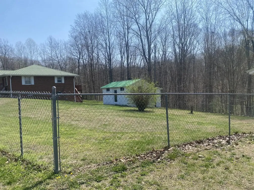 281 Harrison Road Knifley KY 42753