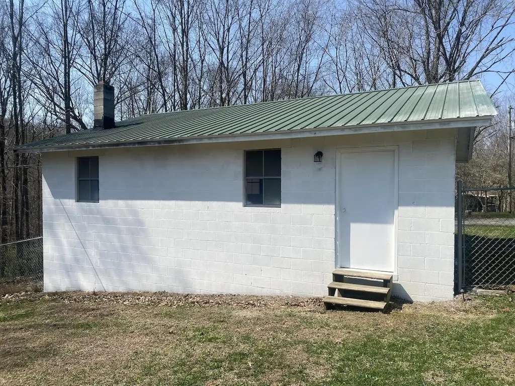 281 Harrison Road Knifley KY 42753